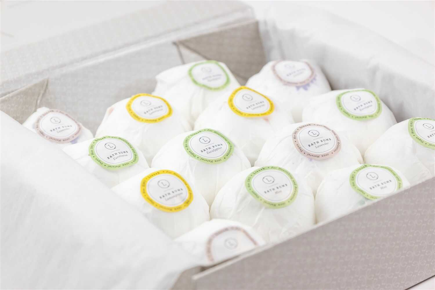 Gift-Box of Big 14  Natural Bath Bombs-68689809